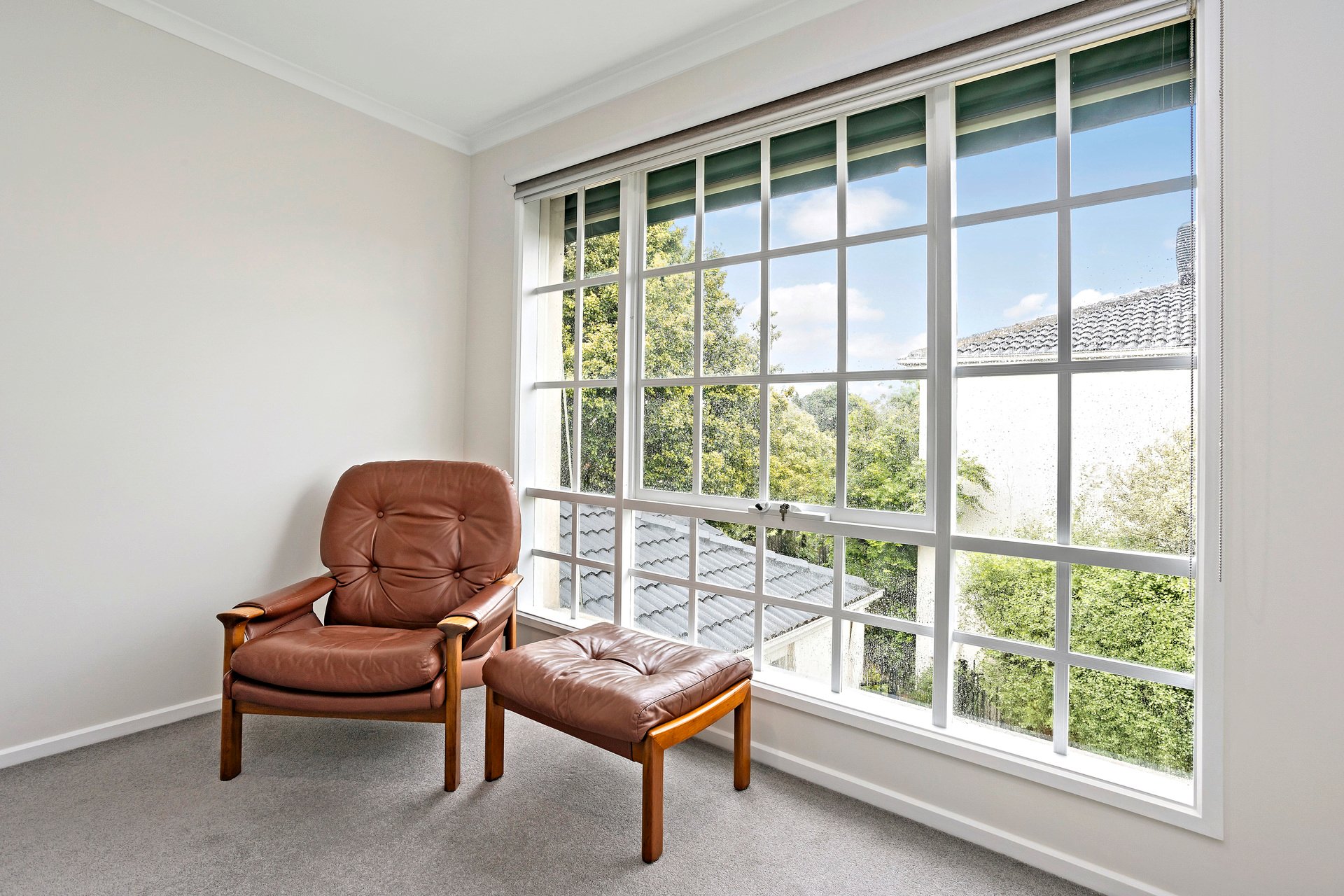 Property Gallery Thumbnail 9