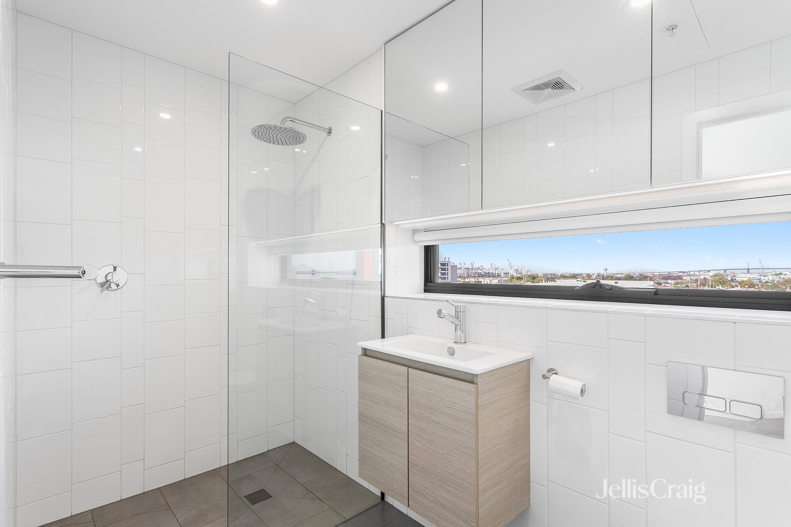 3.1/58 Moore Street, Footscray image 8