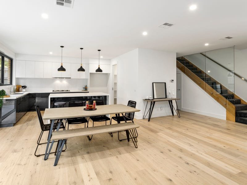 Property Gallery Thumbnail 3
