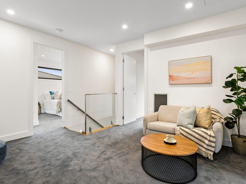 Property Gallery Thumbnail 7