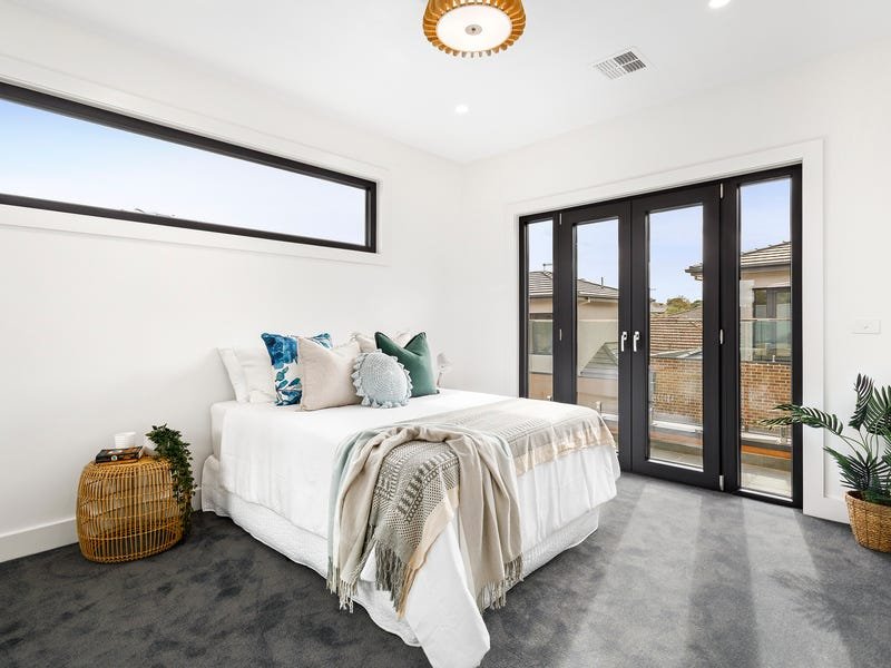 Property Gallery Thumbnail 9