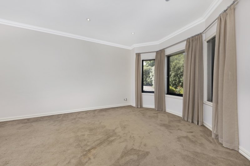 Property Gallery Thumbnail 2