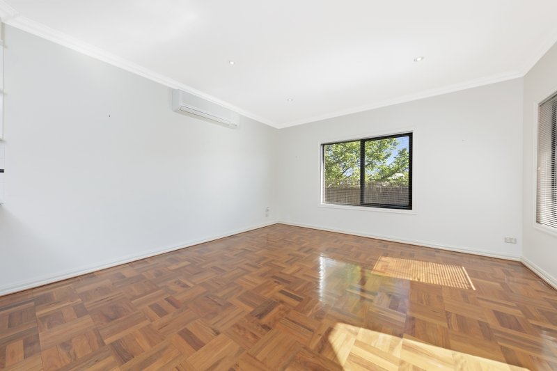 Property Gallery Thumbnail 5