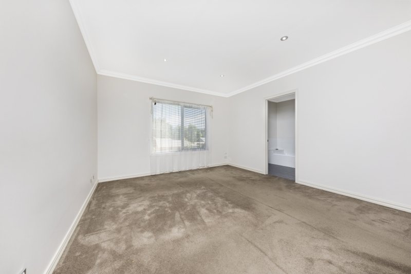 Property Gallery Thumbnail 6
