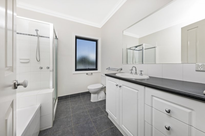 Property Gallery Thumbnail 8