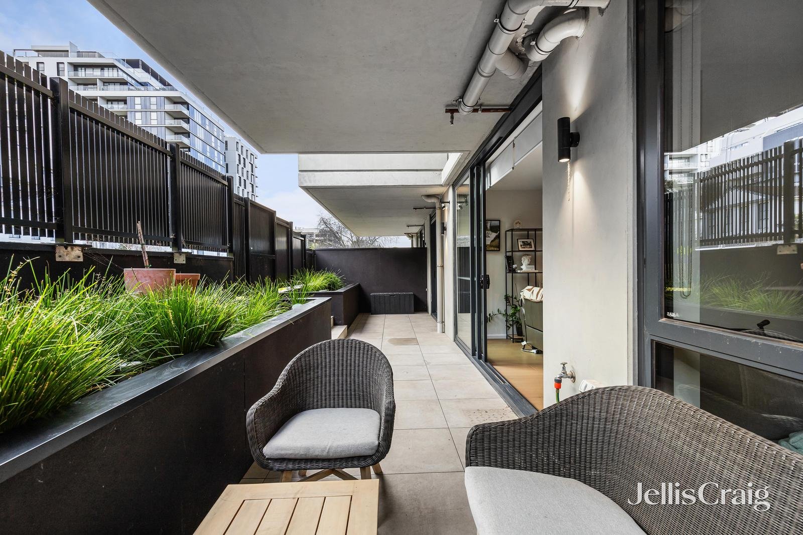 3/16 Clay Drive, Doncaster image 2