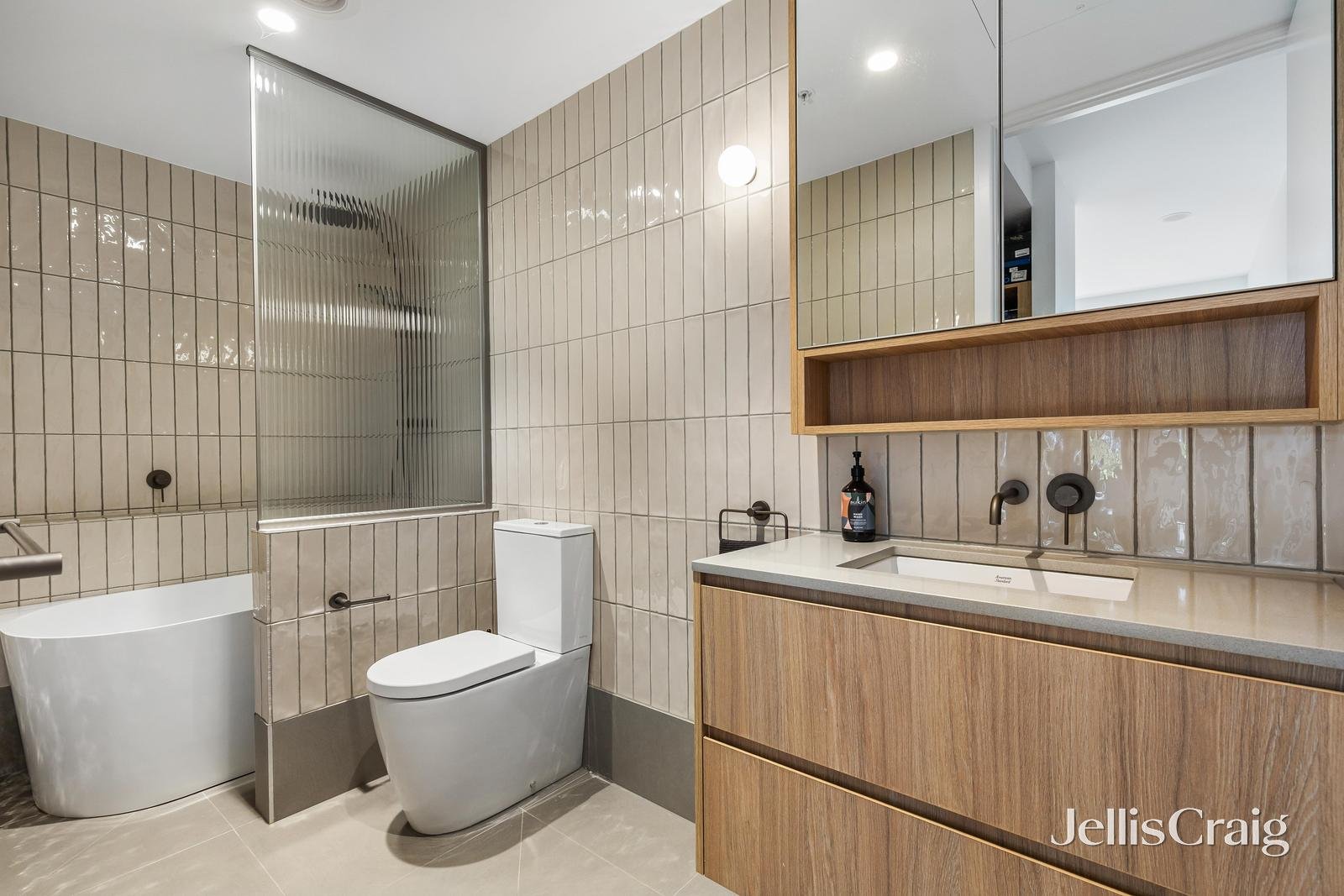 3/16 Clay Drive, Doncaster image 4