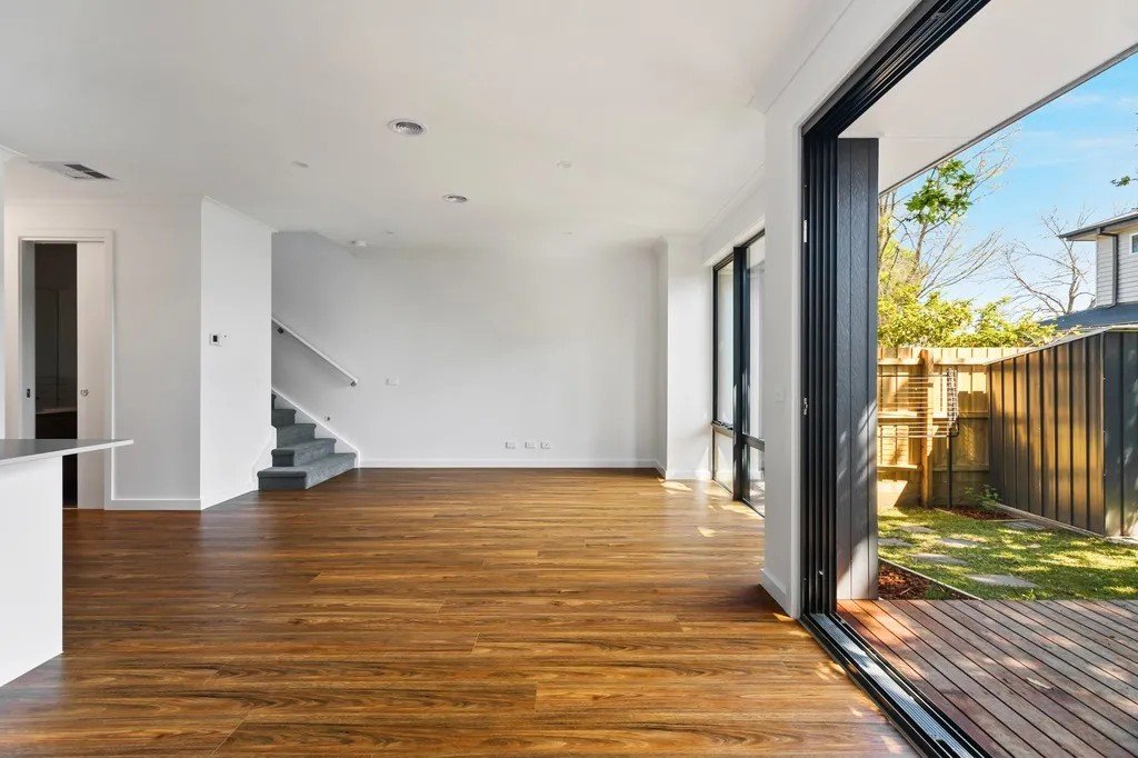 3/16 Gordon Street, Croydon image 2