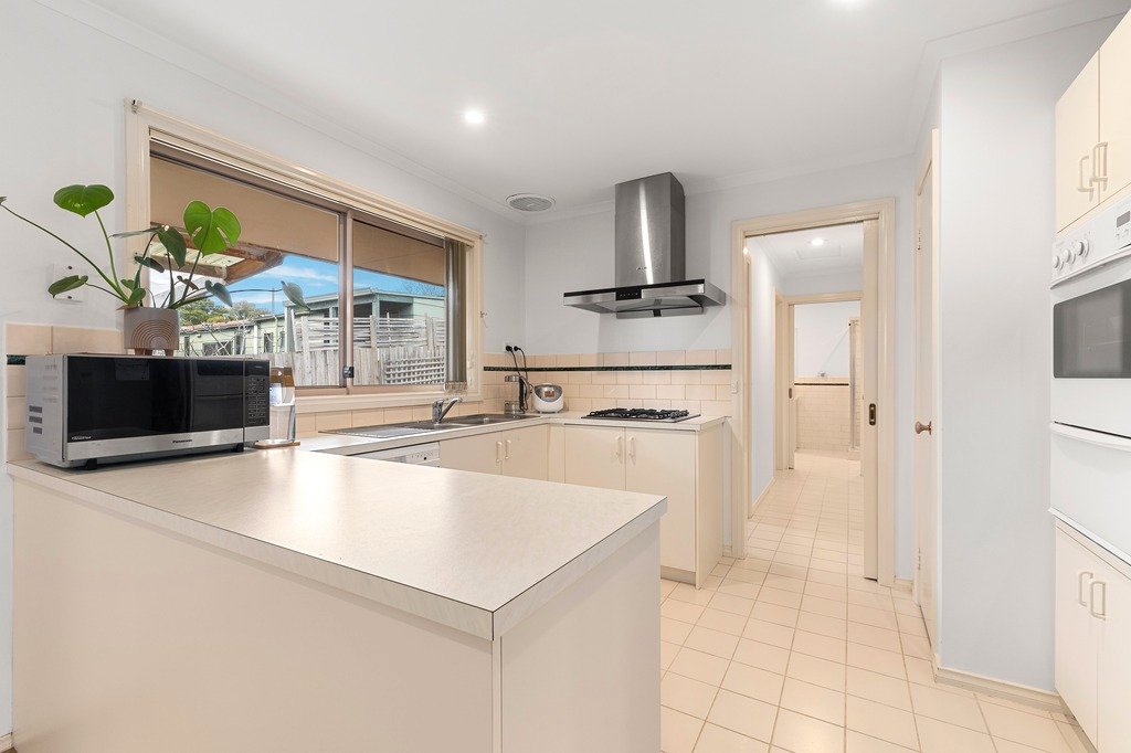 3/16 Heathwood Street, Ringwood&nbsp;East image 2