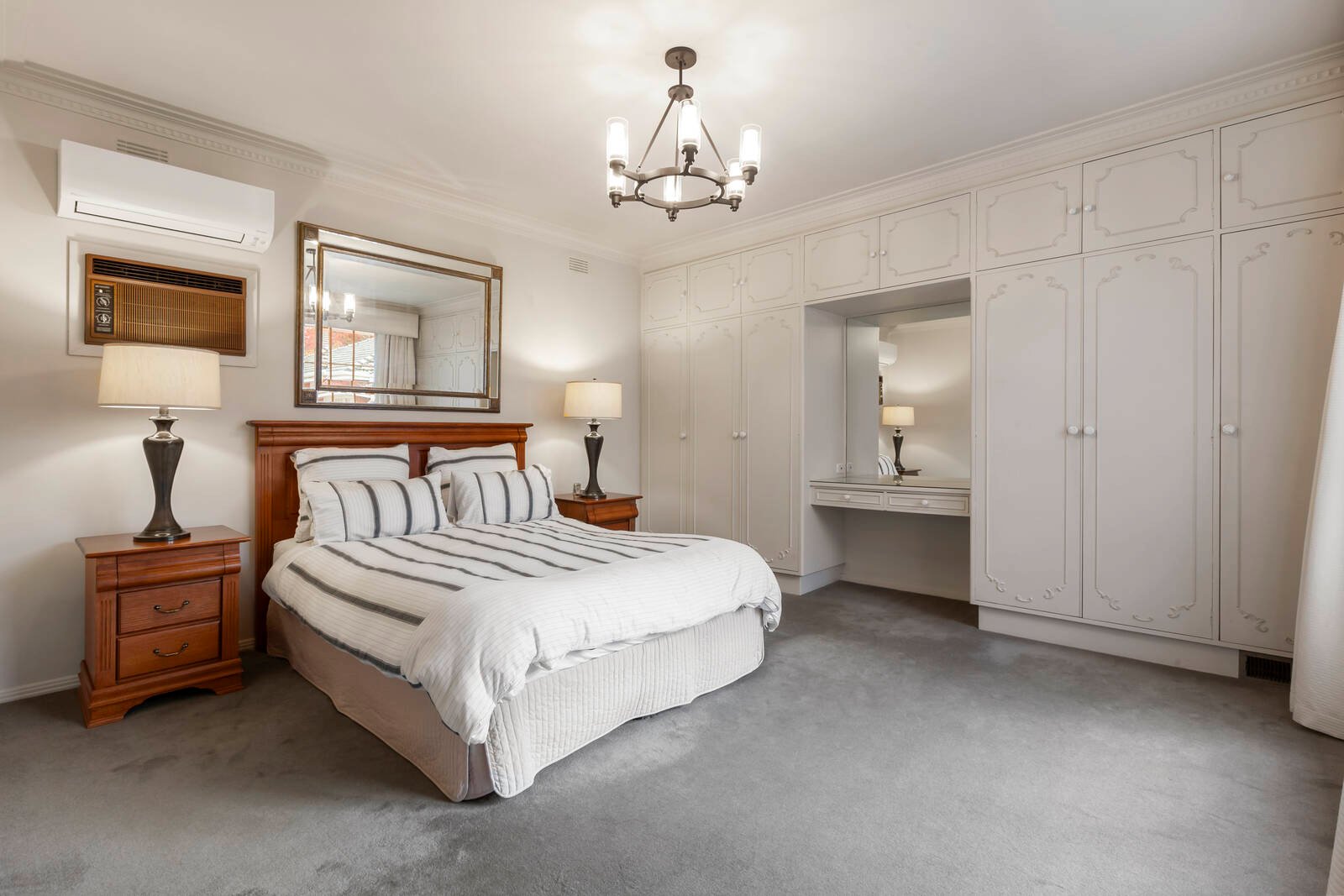 Property Gallery Thumbnail 13
