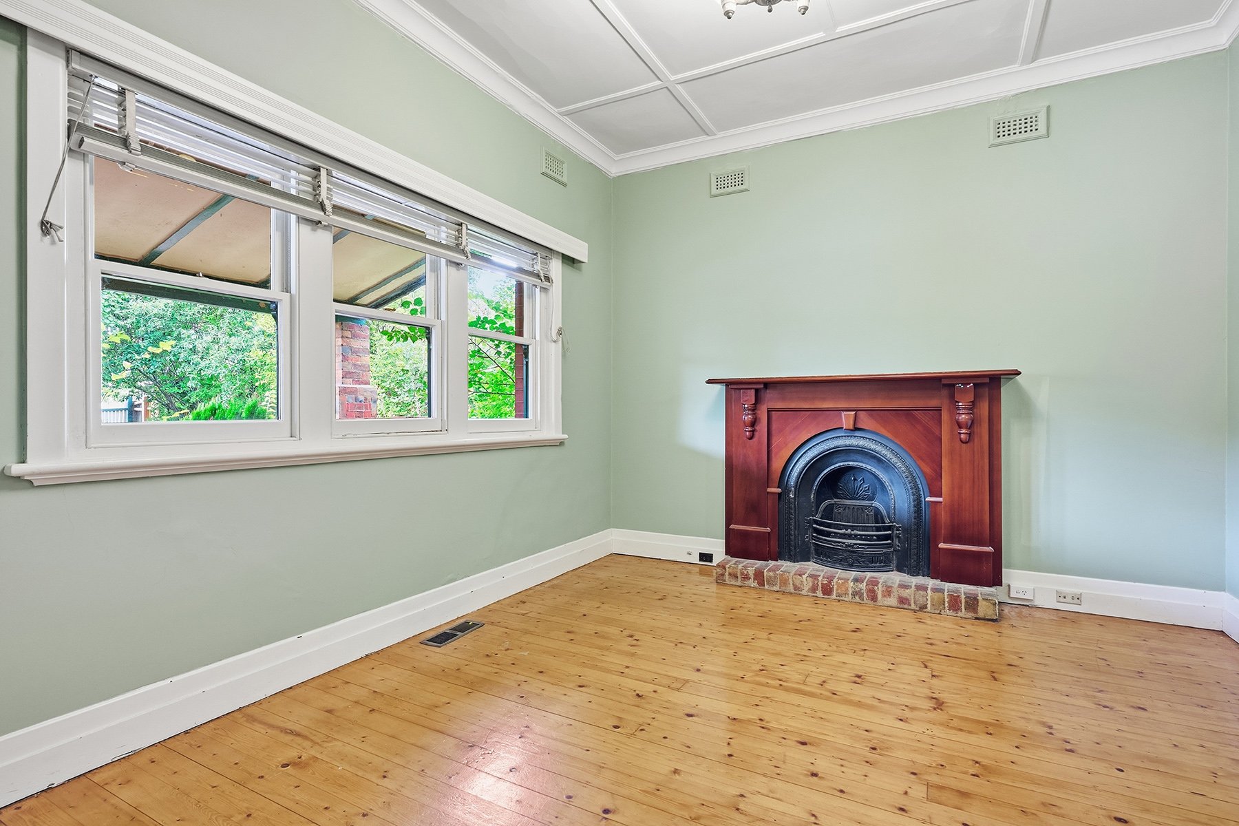 316 Mount Dandenong Road, Croydon image 4