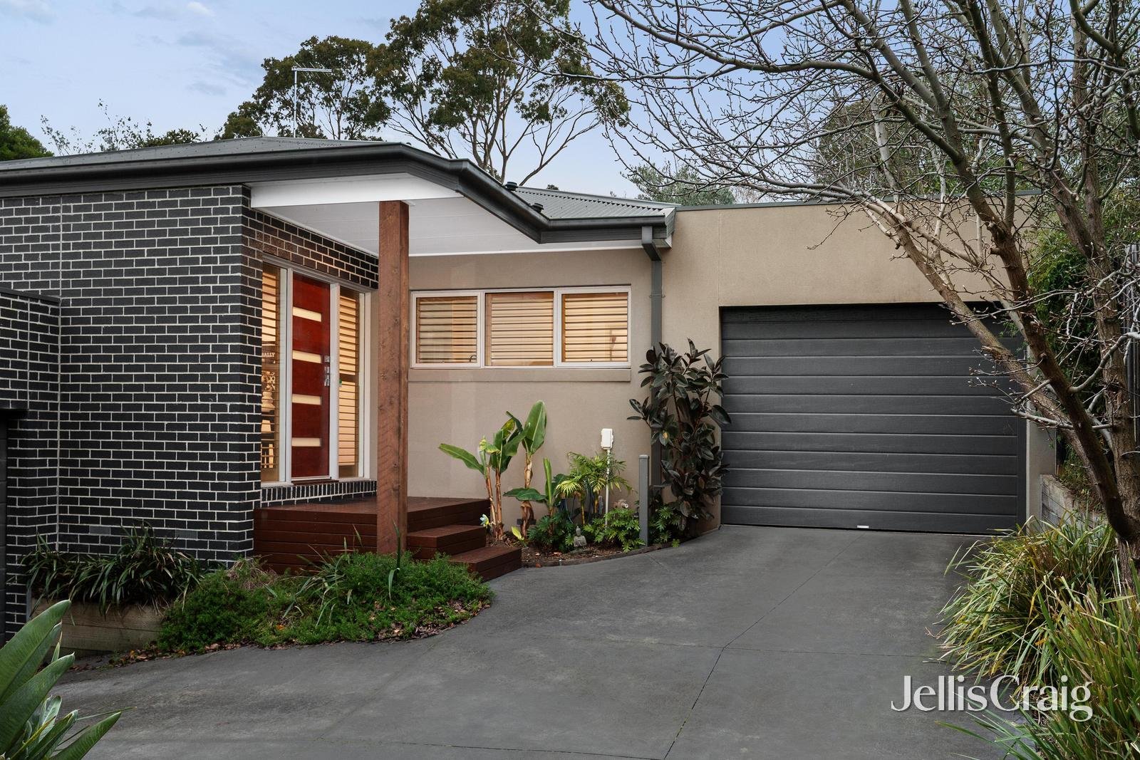 3/16 Railway Road, Briar&nbsp;Hill image 1