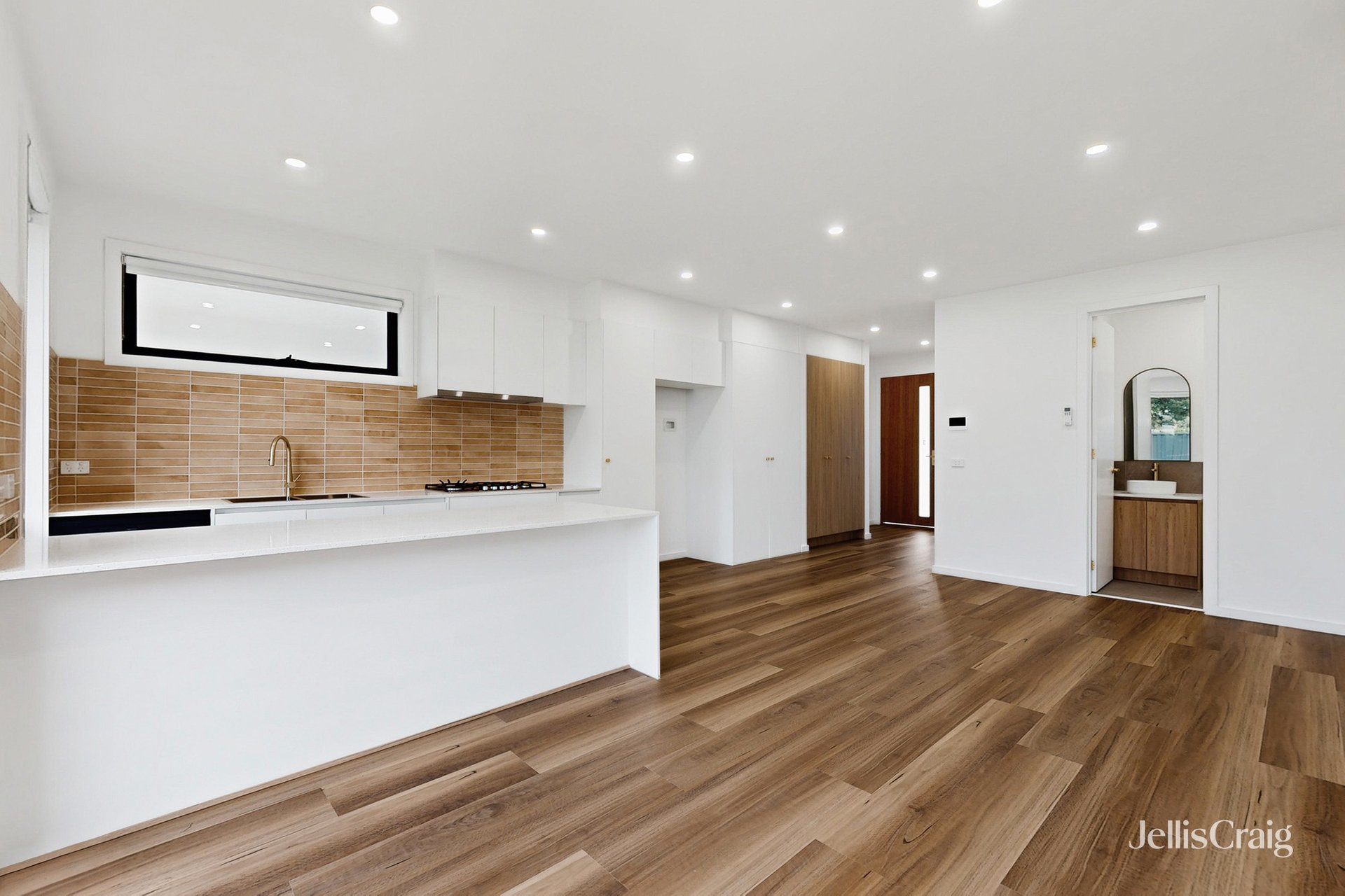 3/16 Romsey Avenue, Sunshine&nbsp;North image 6