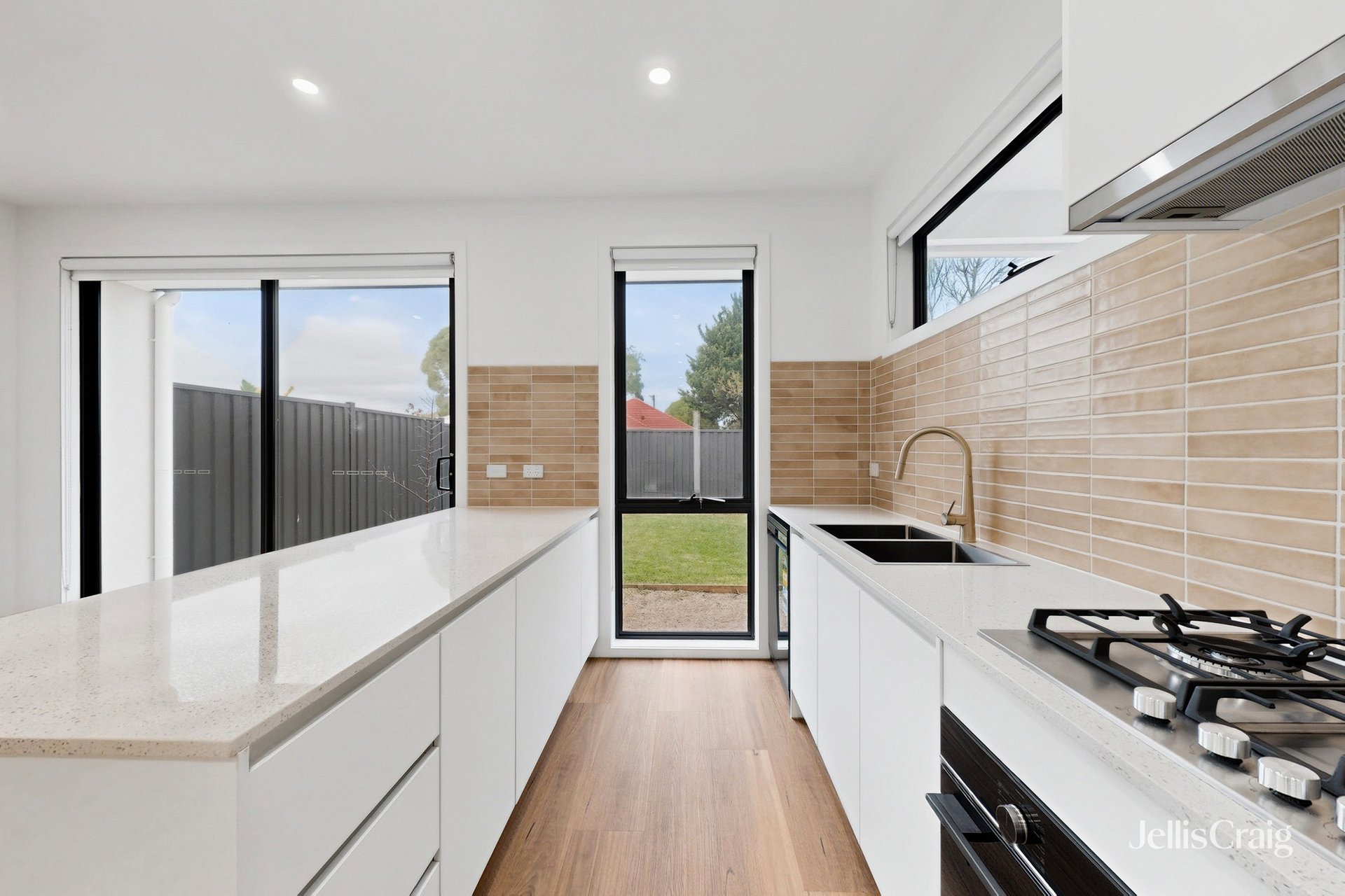 3/16 Romsey Avenue, Sunshine&nbsp;North image 2