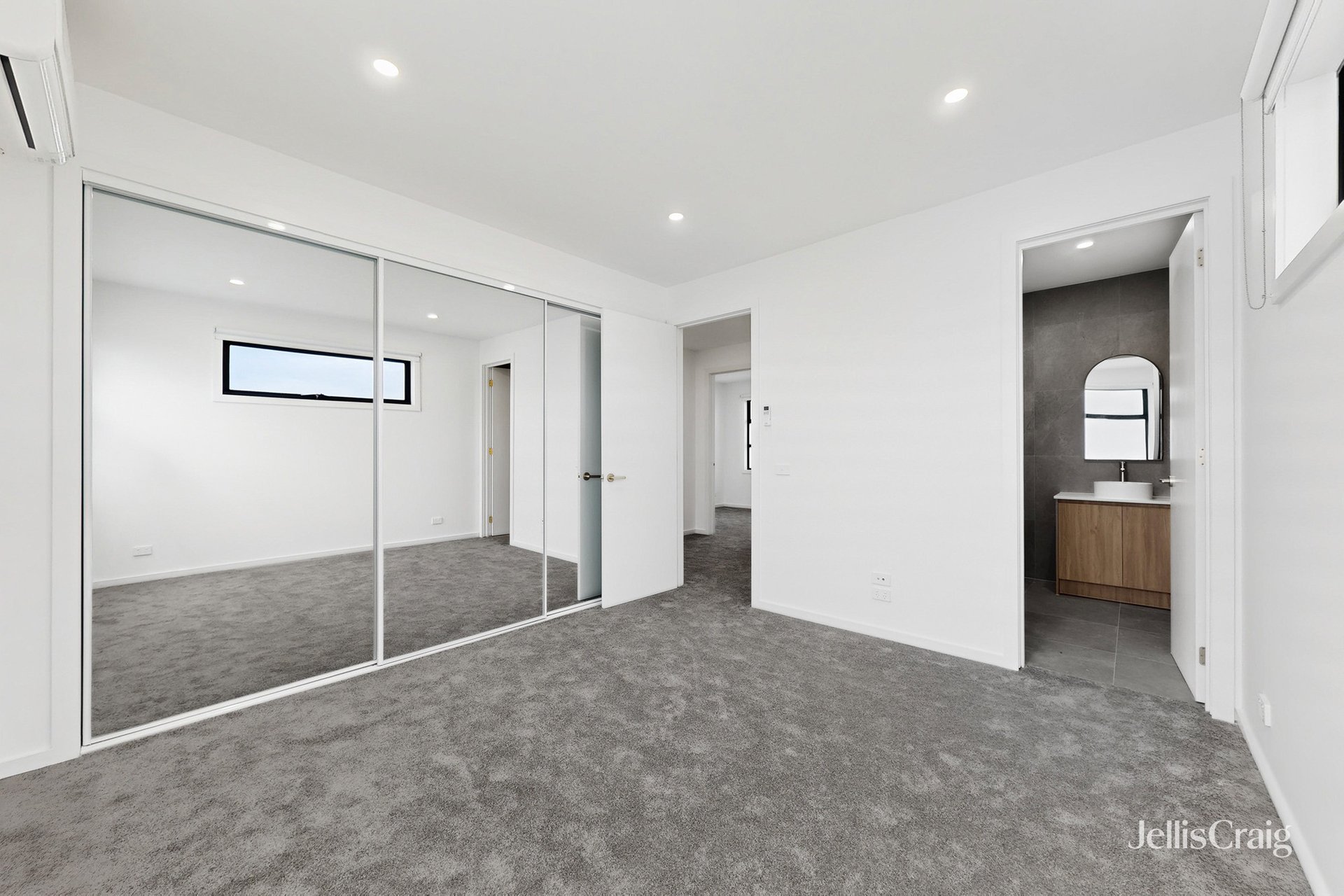 3/16 Romsey Avenue, Sunshine&nbsp;North image 12