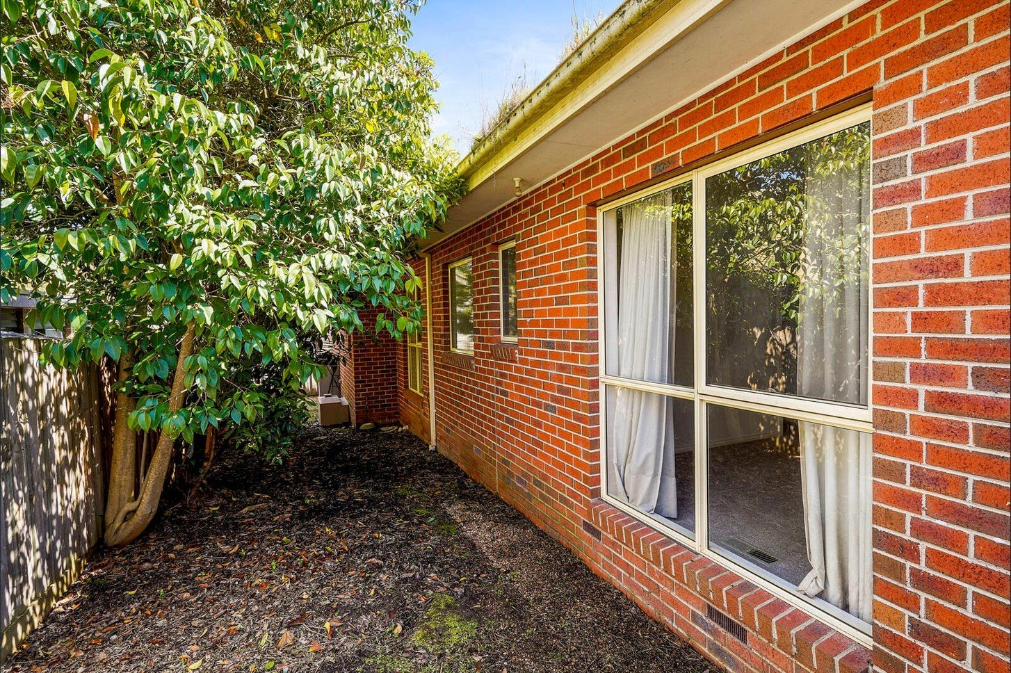 3/16 Sweetland Road, Box Hill image 10