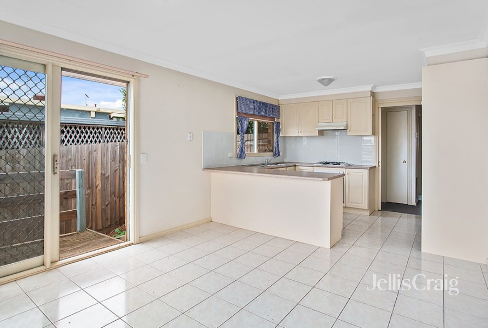 3/16 Wilkinson Street, Macleod image 2