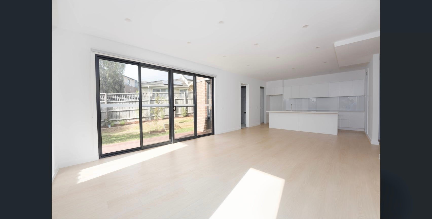3/16 Wrendale Drive, Donvale image 4