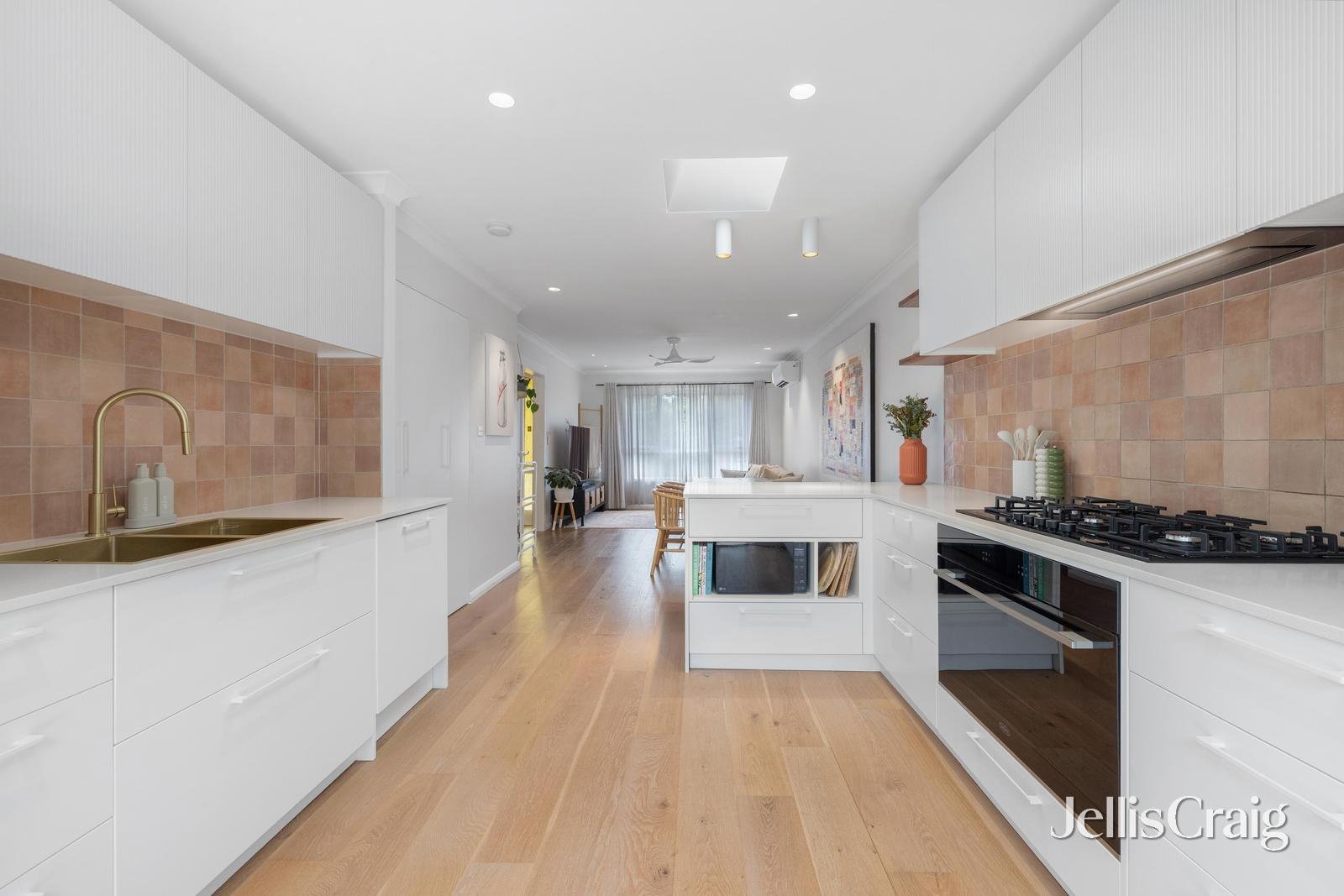 3/160-162 Surrey Road, Blackburn image 6