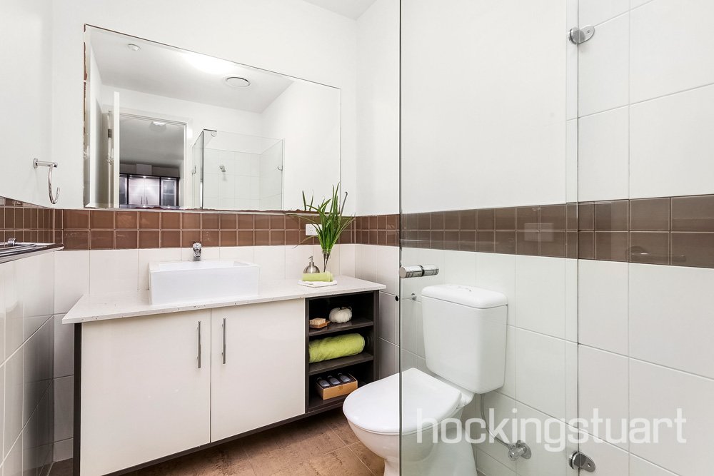 3/164 Barkers Road, Hawthorn image 8