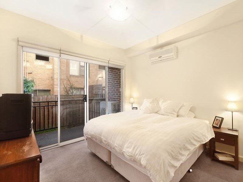 3/164 Barkers Road, Hawthorn image 6