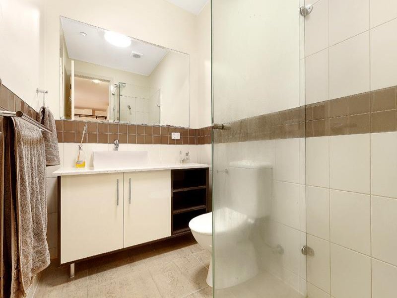 3/164 Barkers Road, Hawthorn image 7