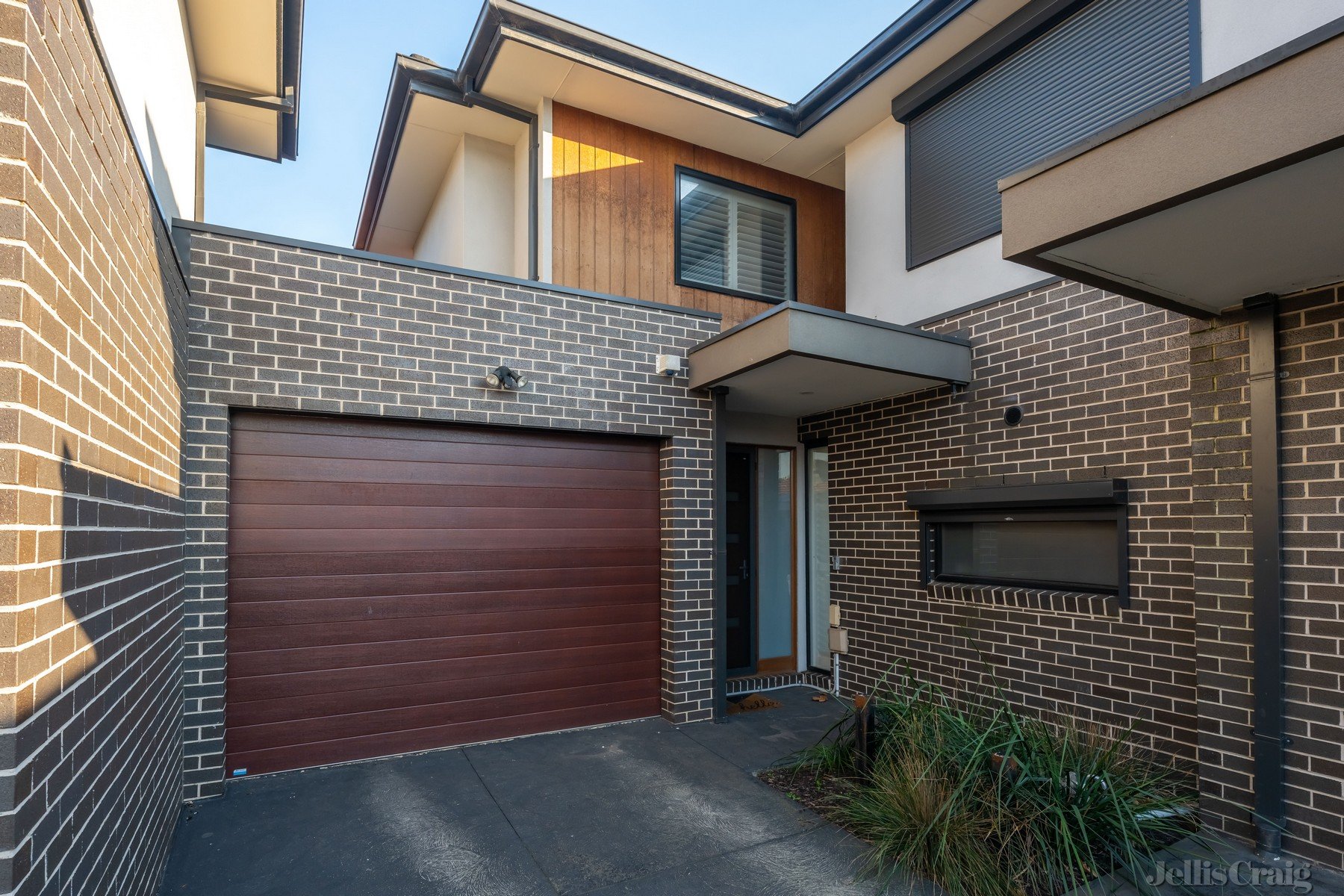 3/166 Rathcown Road, Reservoir image 6