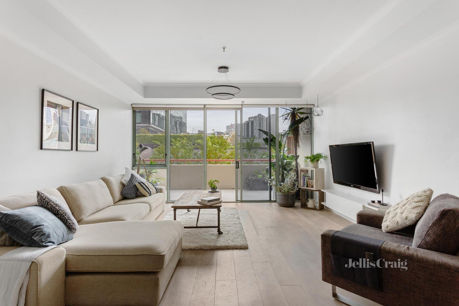 316/83 Queensbridge Street, Southbank image 1