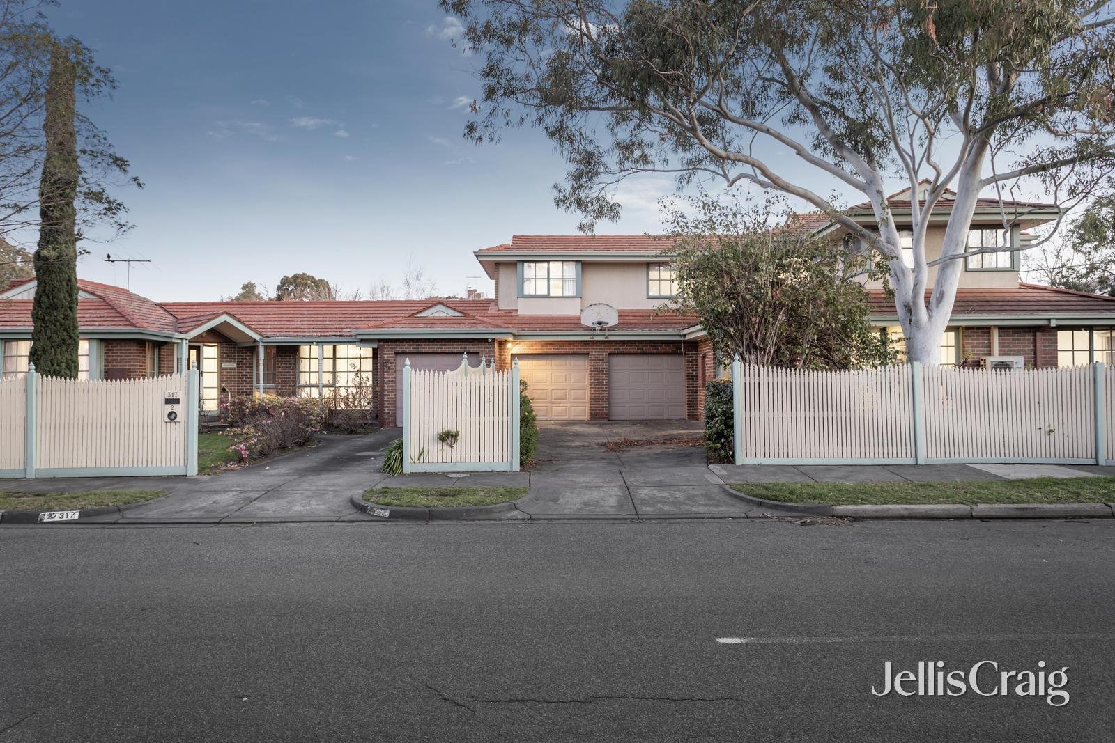 317 Auburn Road, Hawthorn image 2
