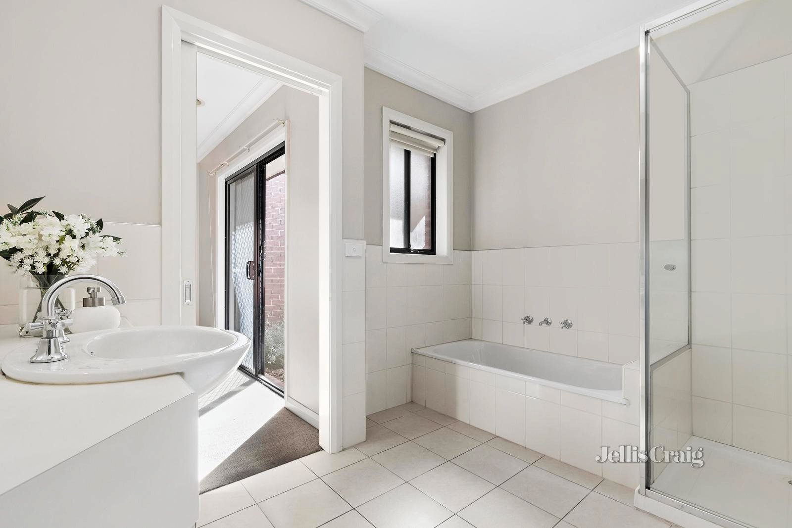 3/17 Eastgate Street, Pascoe Vale South image 7