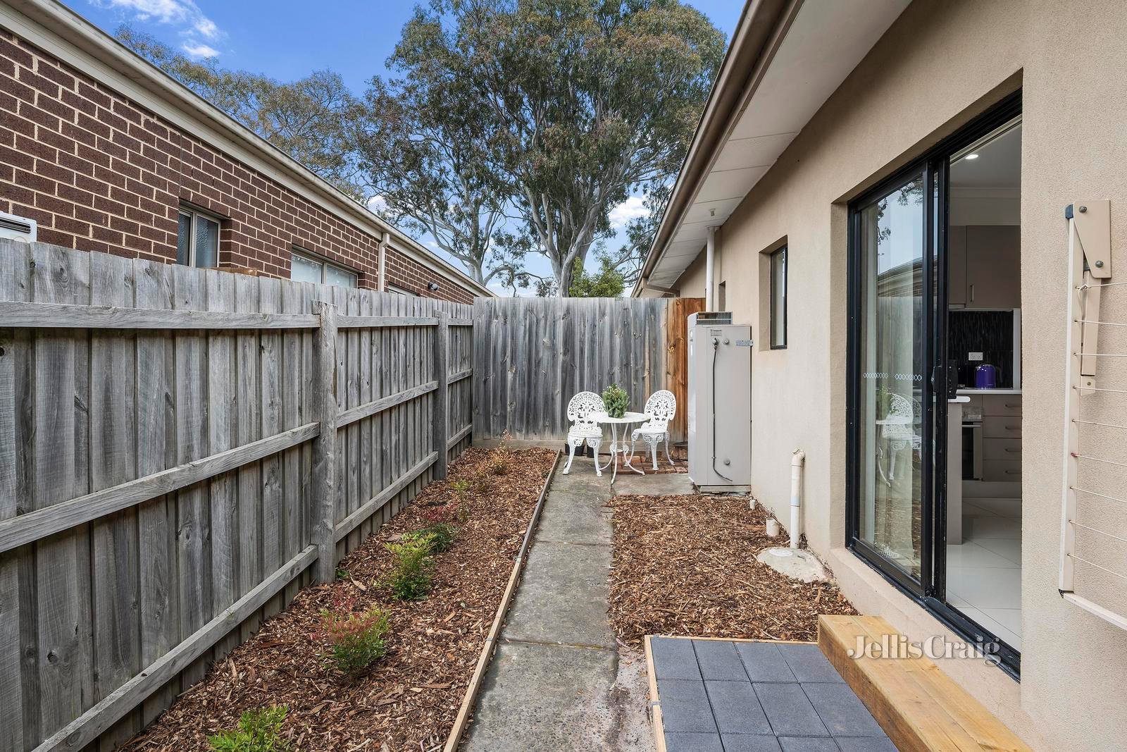 3/17 Hampton Drive, Hampton Park image 10