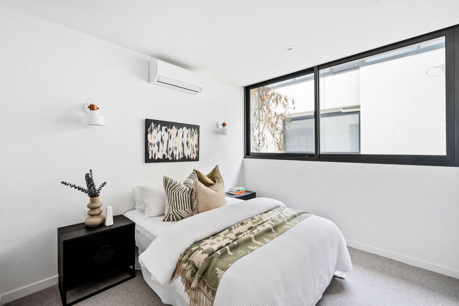 Property Gallery Thumbnail 8