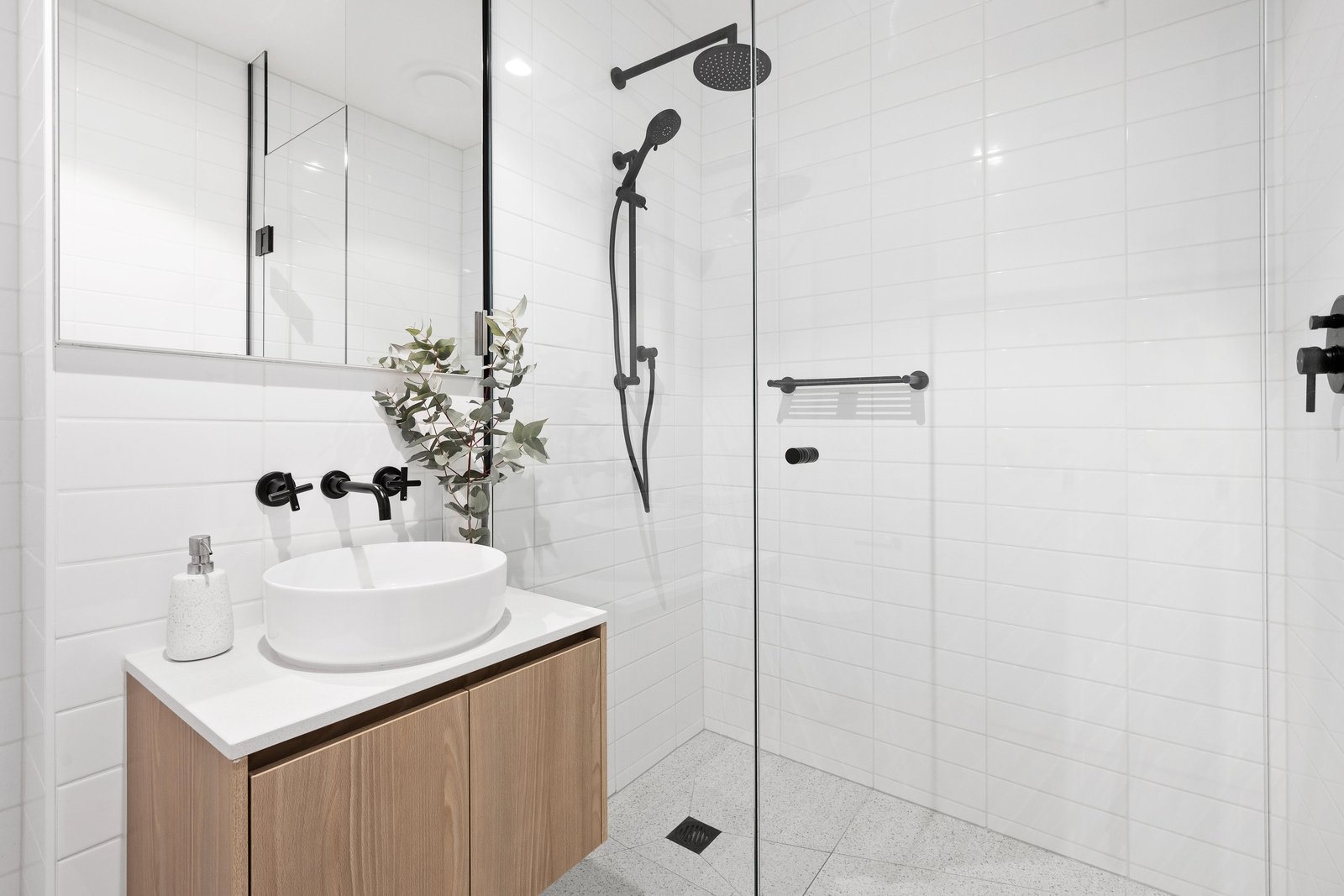 Property Gallery Thumbnail 9