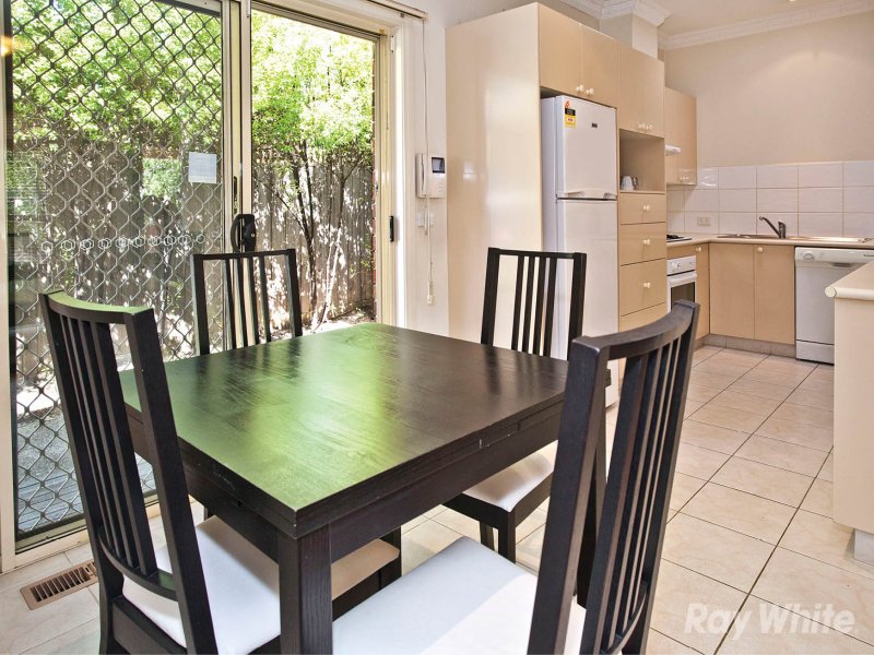 3/170 Springvale Road, Glen Waverley image 3