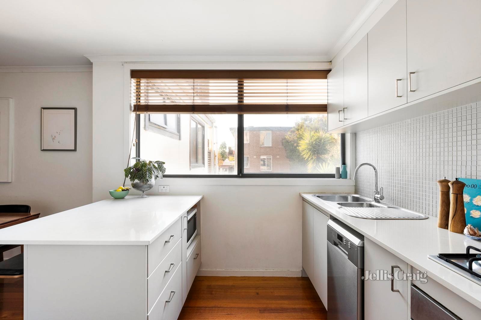 3/174 Easey Street, Collingwood image 4