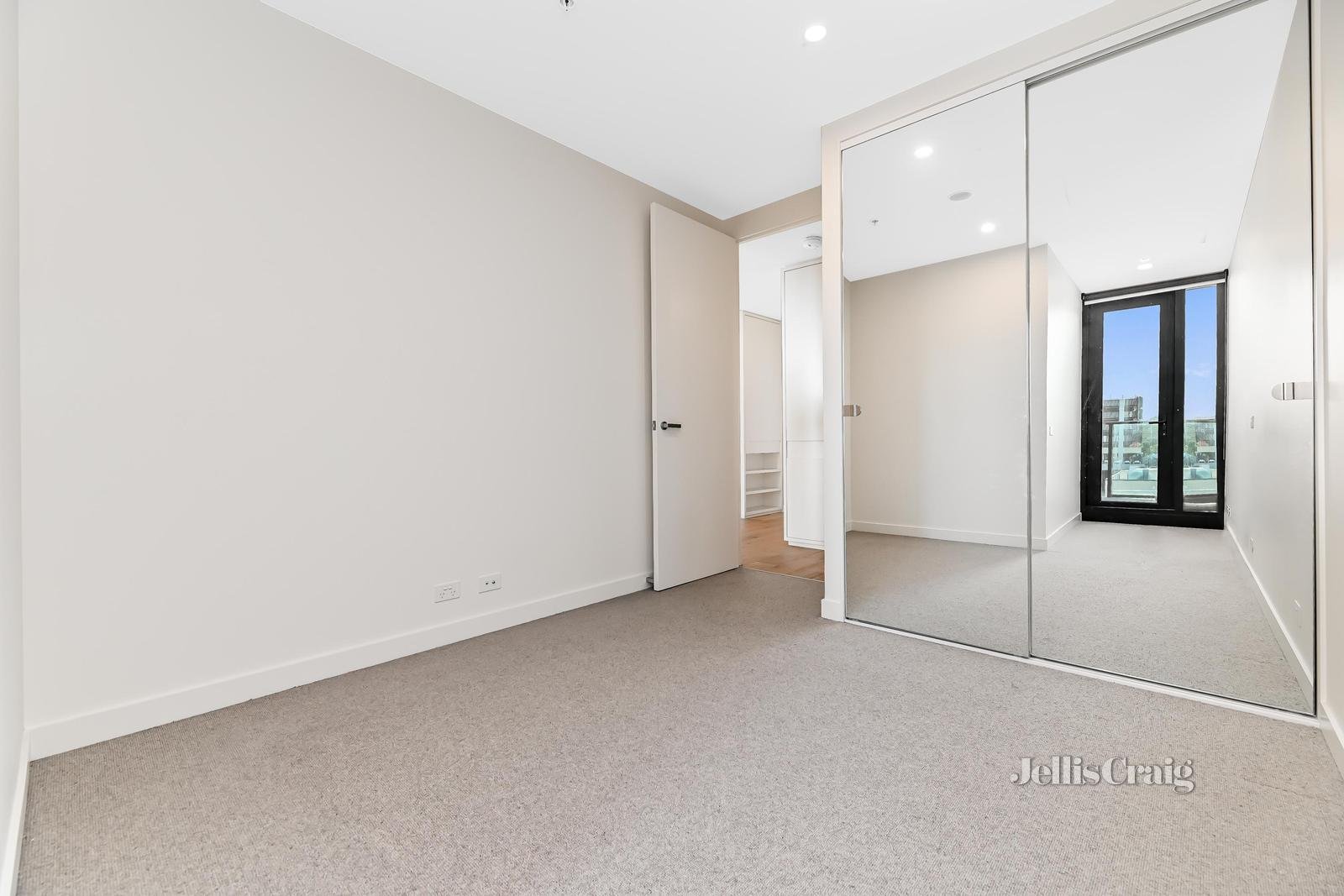 317/52-54 Osullivan Road, Glen Waverley image 5