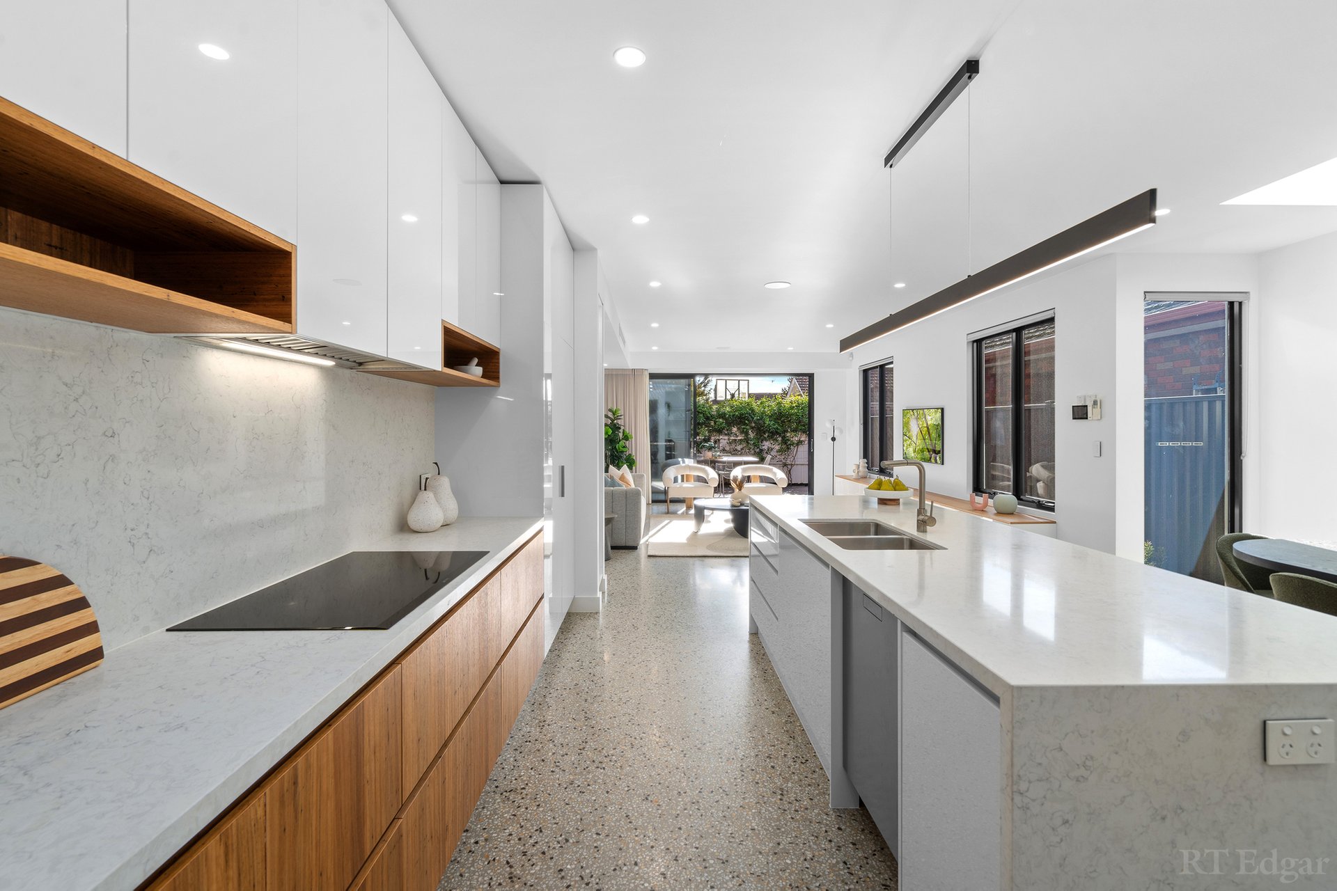 Property Gallery Thumbnail 3
