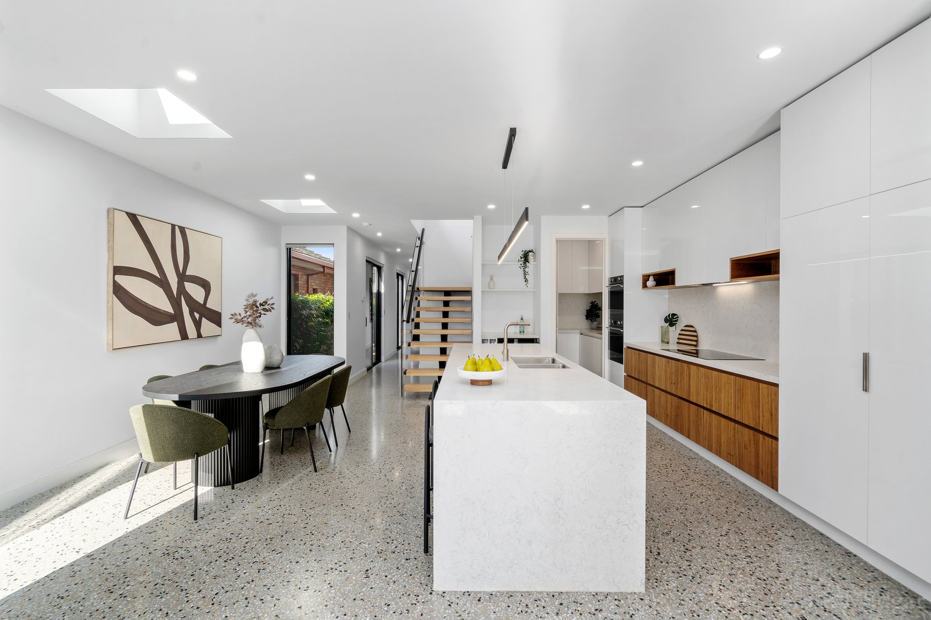 Property Gallery Thumbnail 6