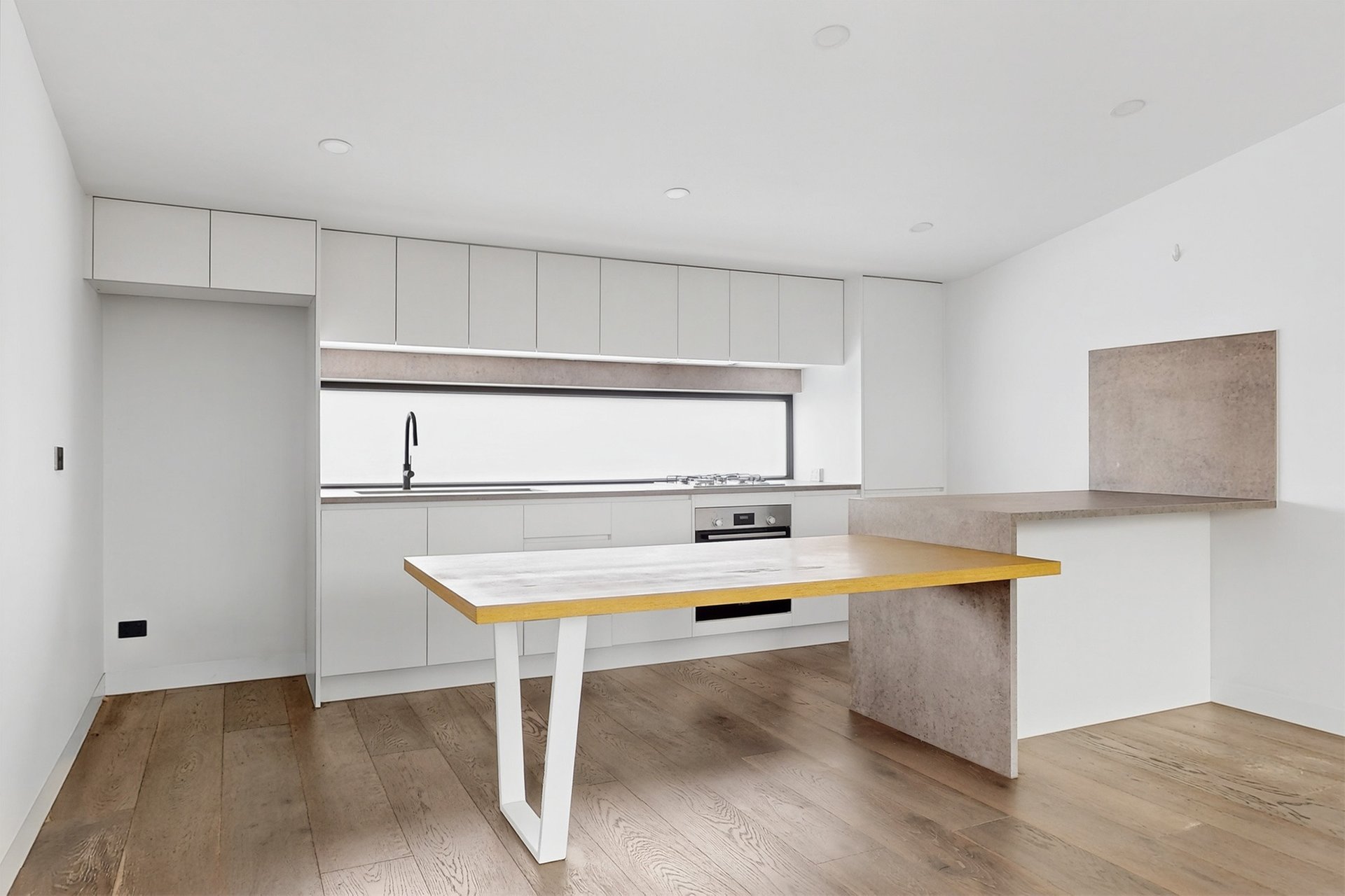 3/18 Joyce Street, Elwood image 3