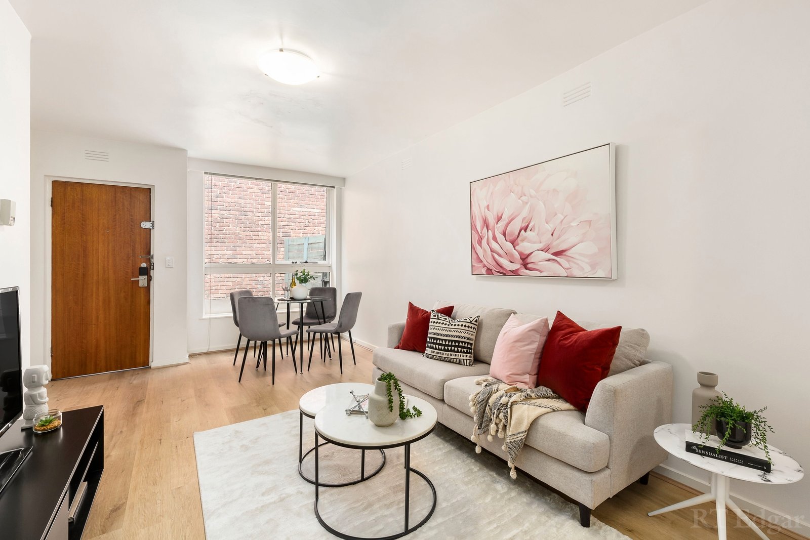 Property Gallery - Main Image