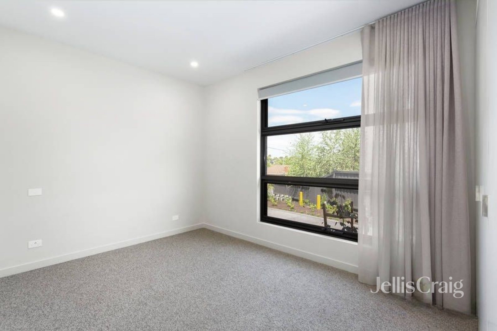 3/18 Leon Avenue, Rosanna image 5