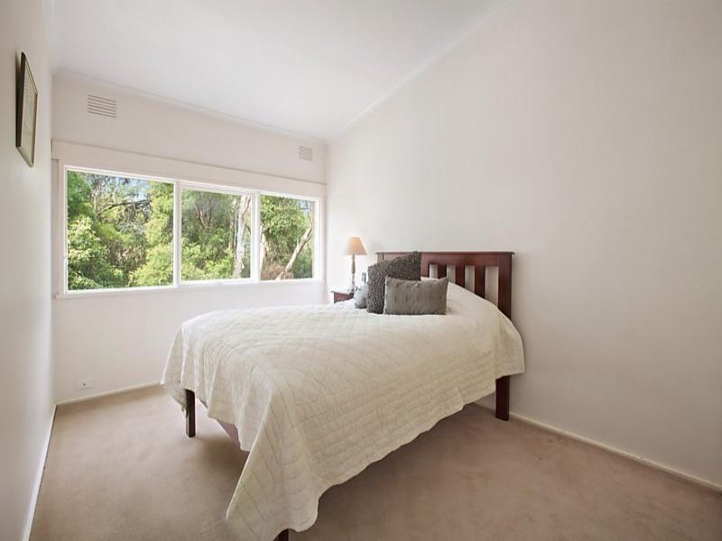 3/18 Myrtle Road, Canterbury image 4