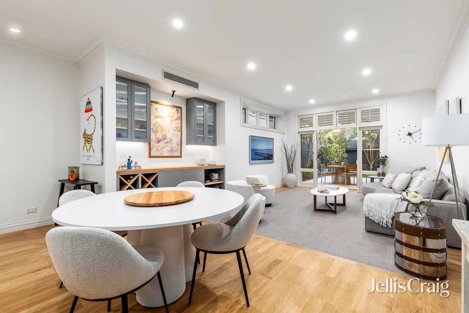 3/18 North Road, Brighton image 2