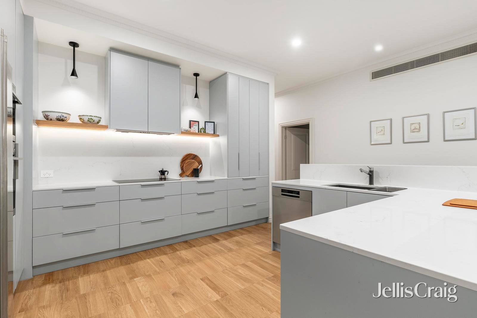 3/18 North Road, Brighton image 4