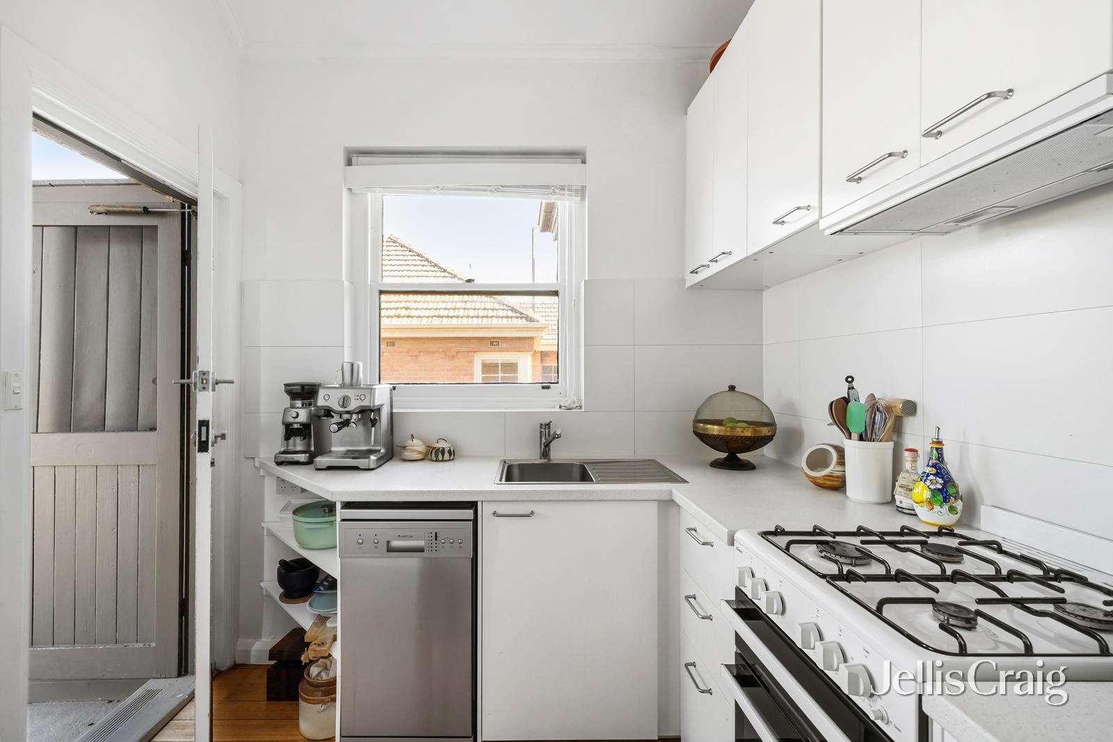 3/18 Riversdale Road, Hawthorn image 2