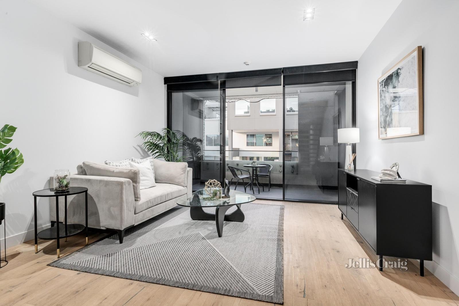 3/1810 Malvern Road, Malvern East image 2