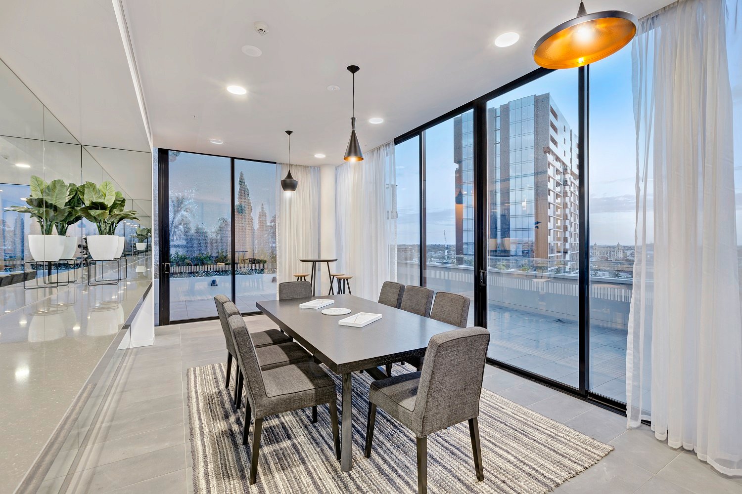 Property Gallery Thumbnail 9