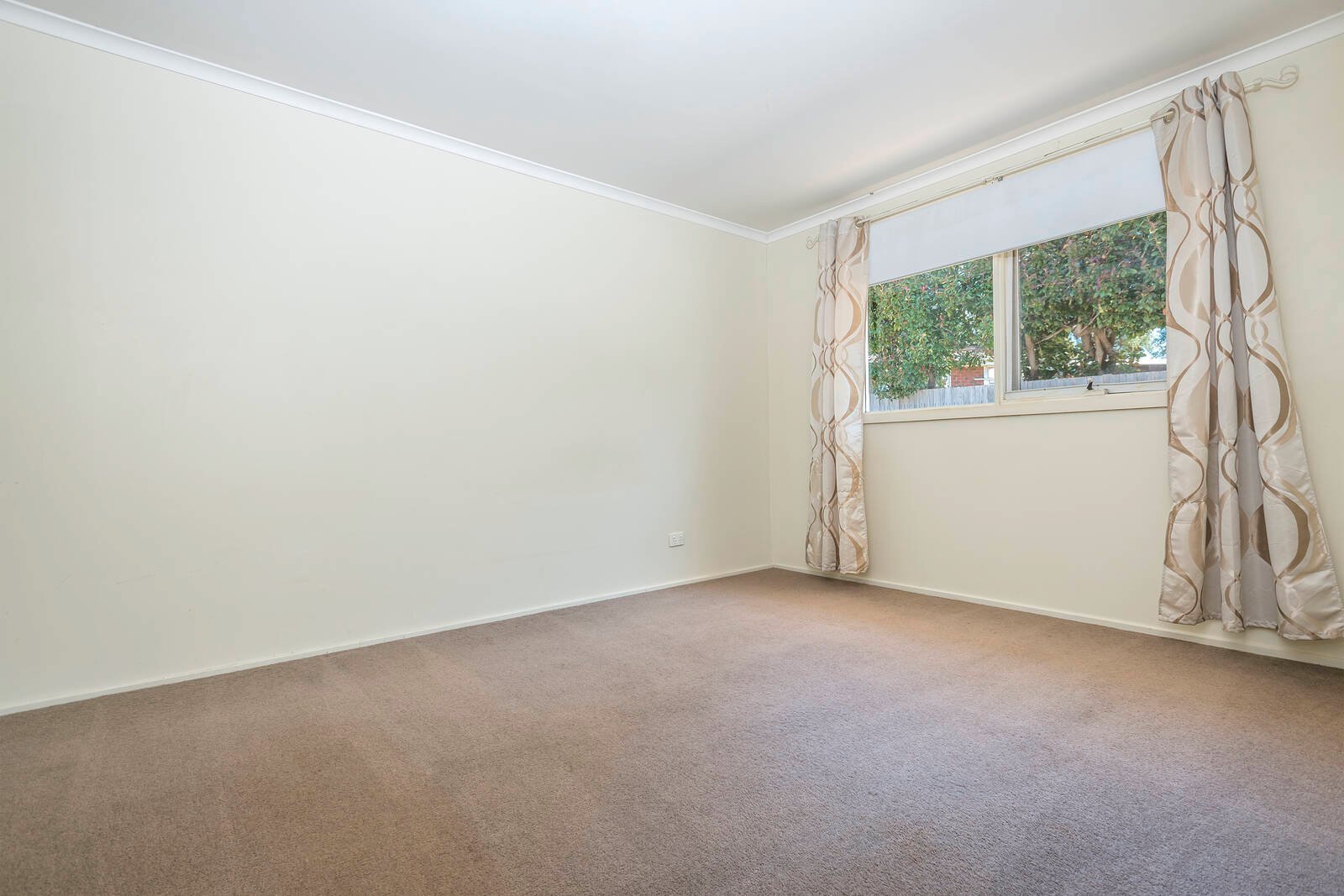 Property Gallery Thumbnail 5
