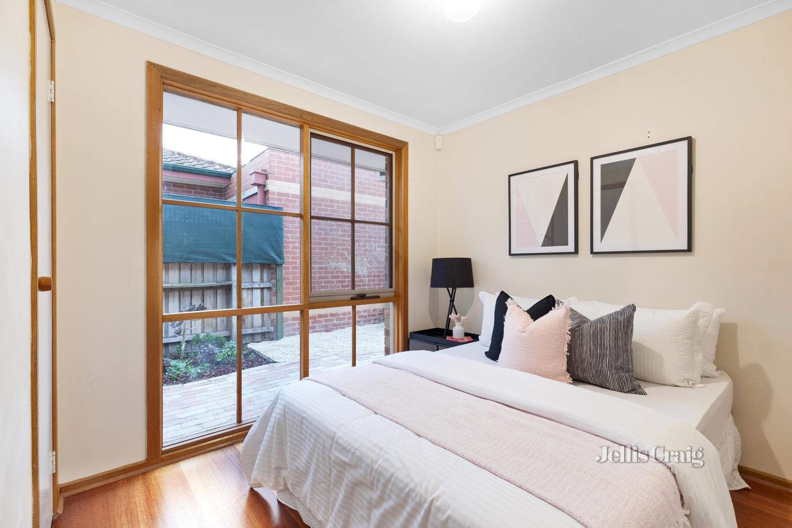 3/19 Charlton Street, Bentleigh image 9