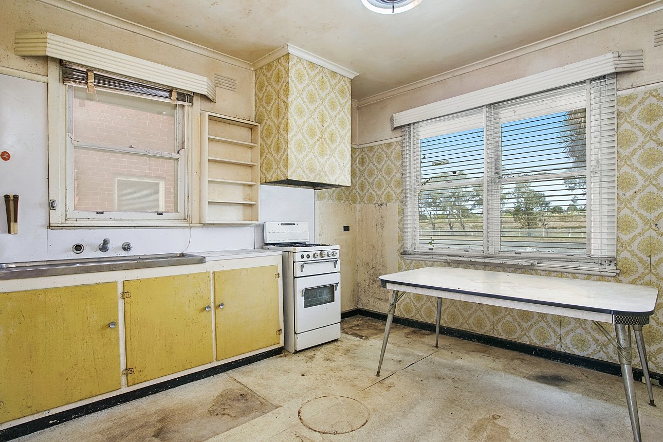 319 McKillop Street, East Geelong image 2